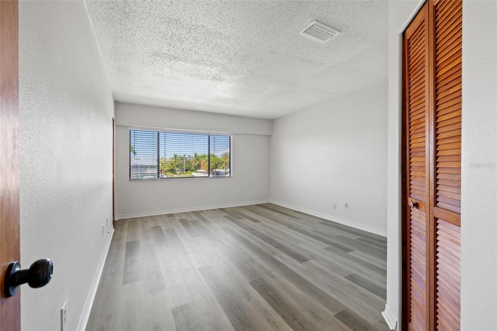 320 WINDRUSH BLVD #4, INDIAN ROCKS BEACH, FL, 33785