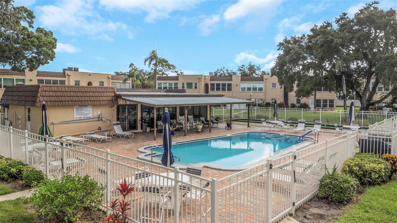 224 ASPEN CIR, SEMINOLE, FL, 33777