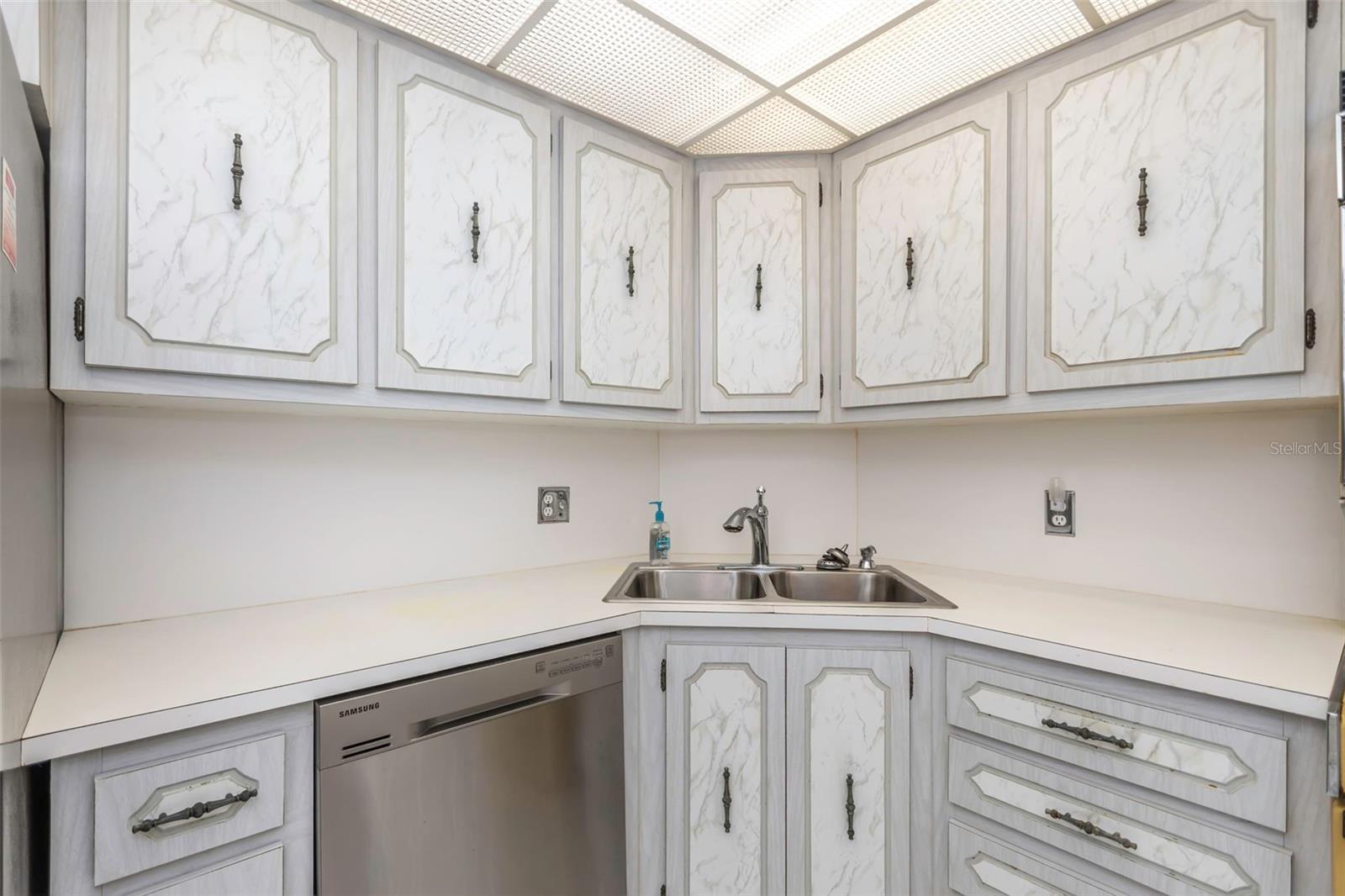 224 ASPEN CIR, SEMINOLE, FL, 33777