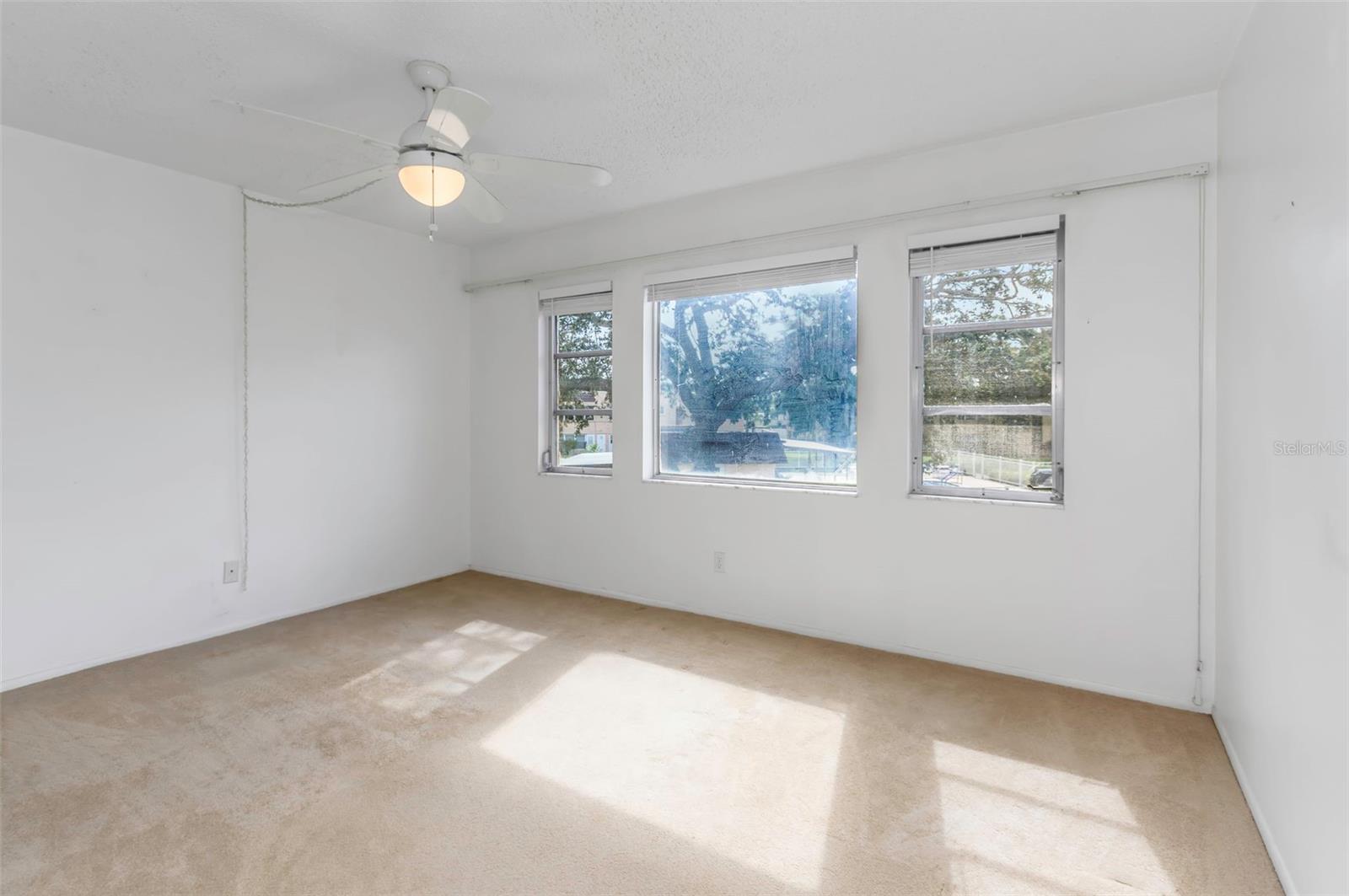 224 ASPEN CIR, SEMINOLE, FL, 33777