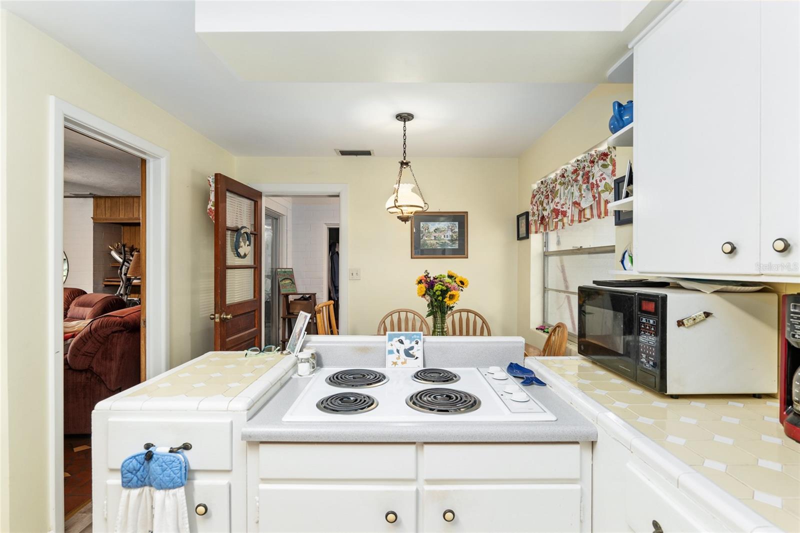 3755 W UNIVERSITY AVE, GAINESVILLE, FL, 32607