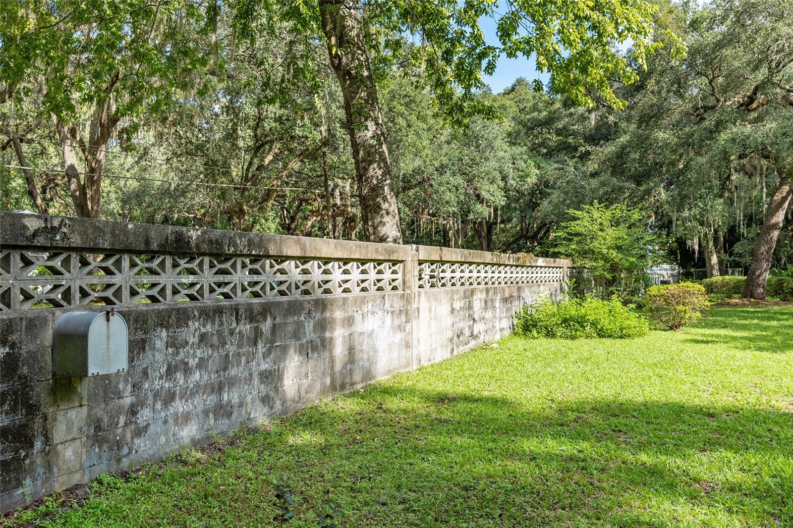 3755 W UNIVERSITY AVE, GAINESVILLE, FL, 32607