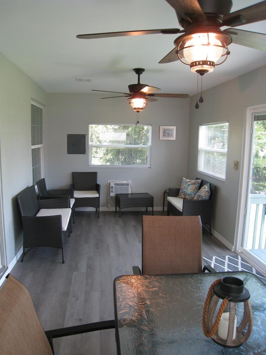 1300 LUCERNE LOOP RD NE, WINTER HAVEN, FL, 33881