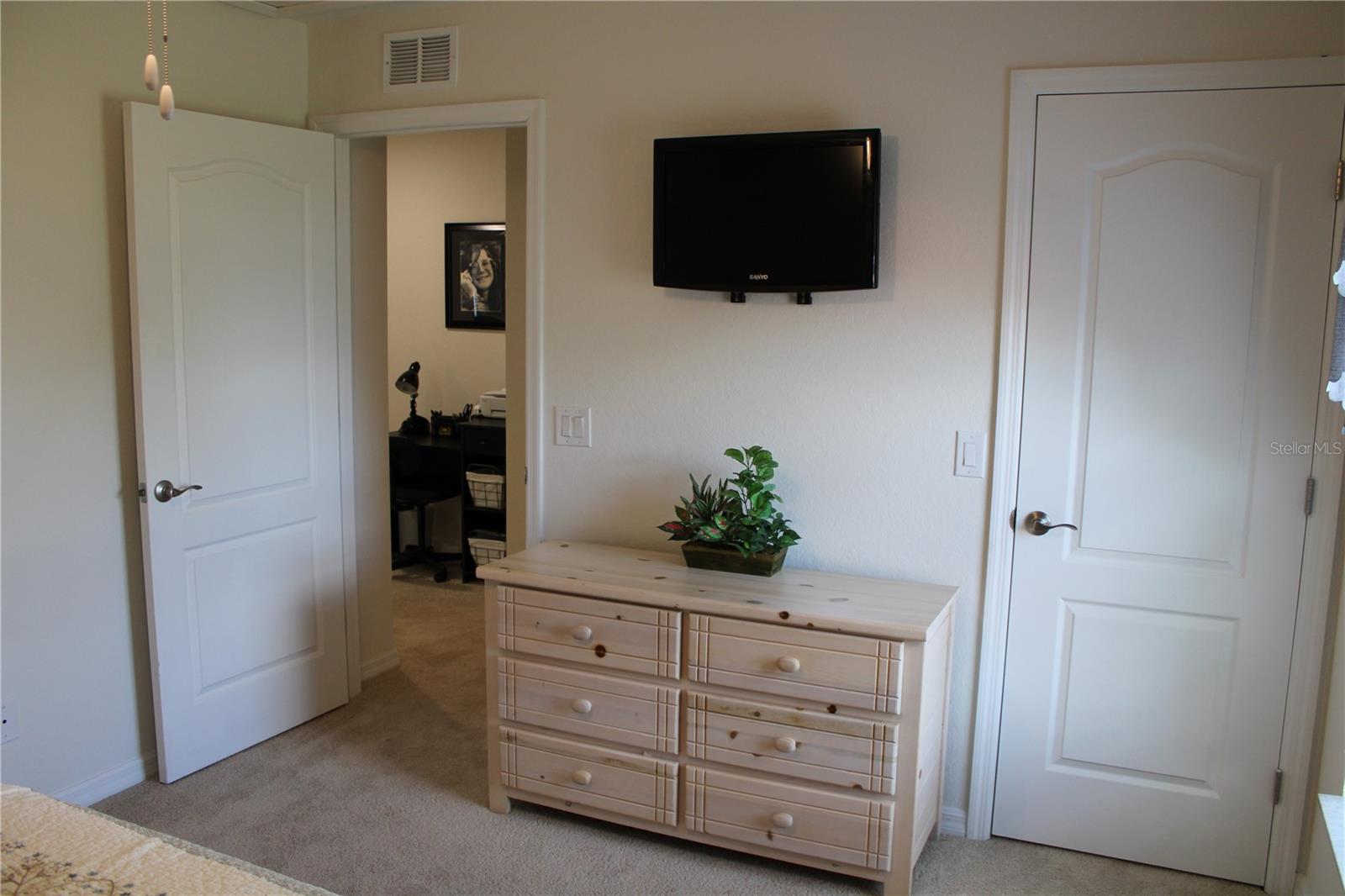 1300 LUCERNE LOOP RD NE, WINTER HAVEN, FL, 33881