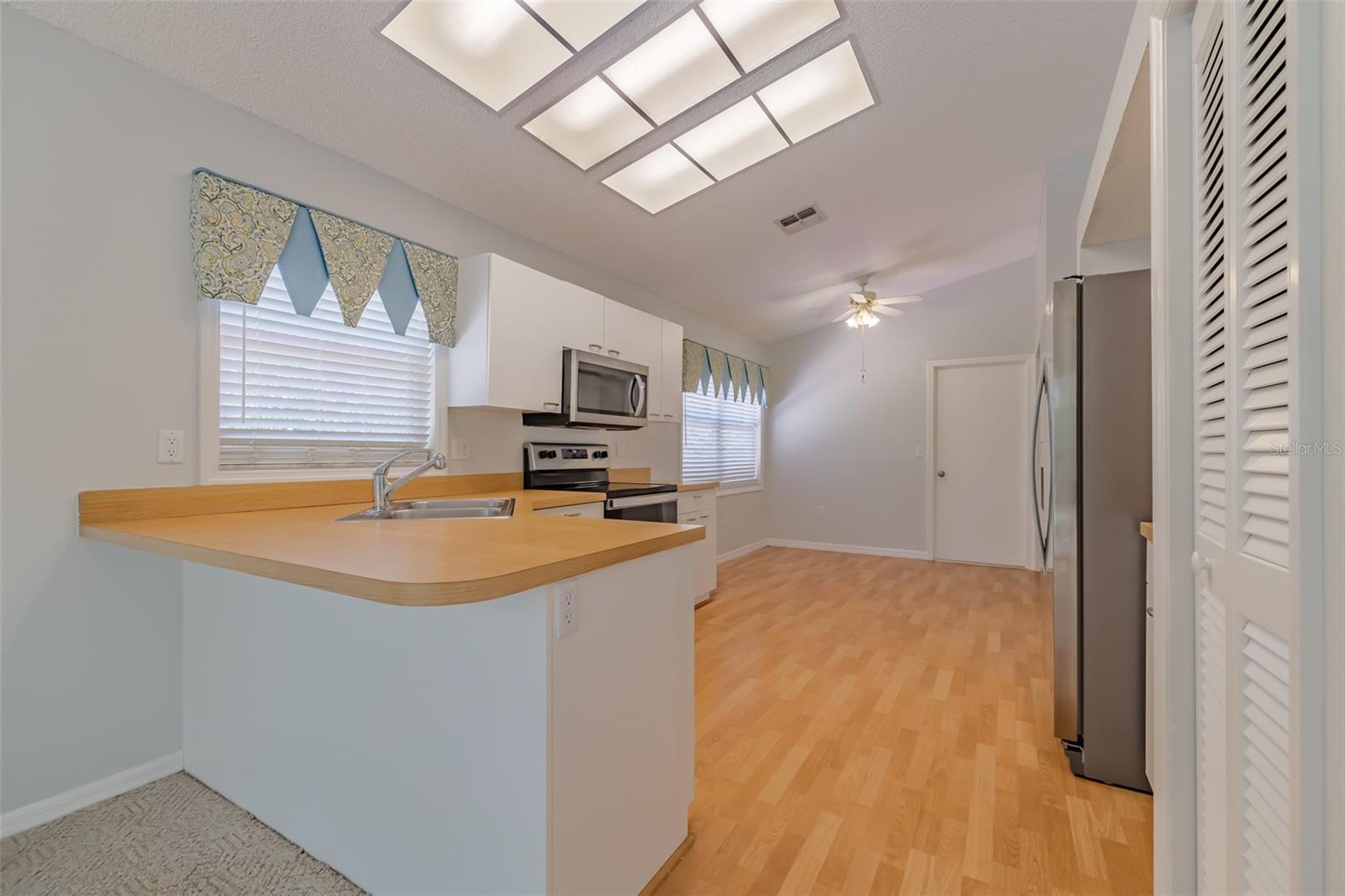 5417 83RD TER E, SARASOTA, FL, 34243