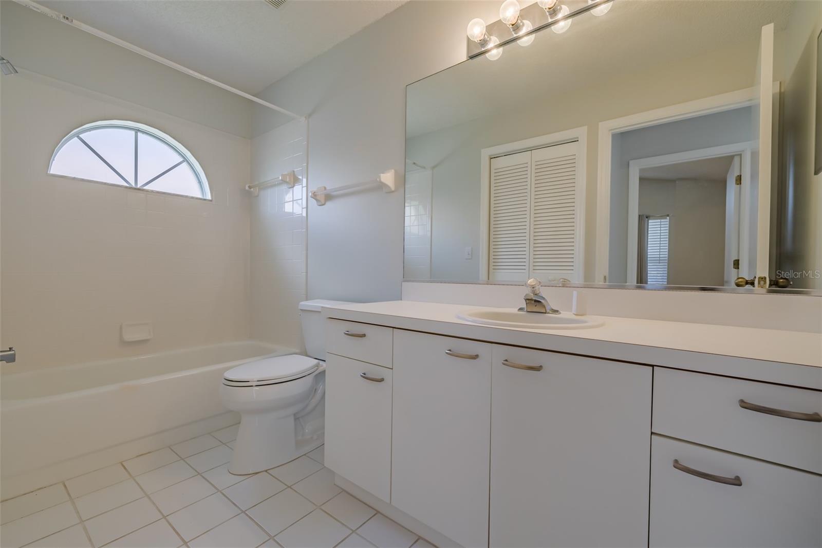 5417 83RD TER E, SARASOTA, FL, 34243
