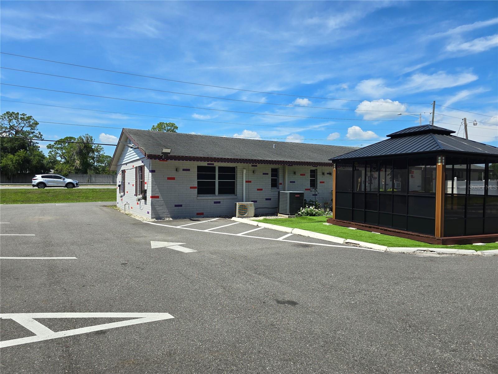 11203 US HIGHWAY 441, TAVARES, FL, 32778