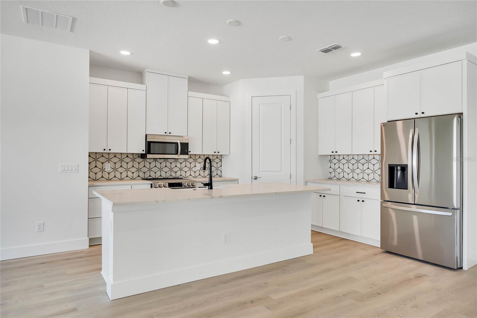 9211 EAGLES PERCH PL, ORLANDO, FL, 32825