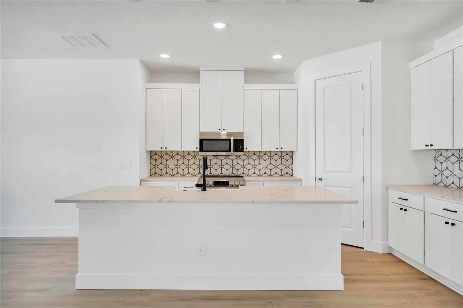 9211 EAGLES PERCH PL, ORLANDO, FL, 32825
