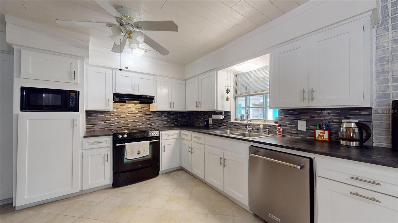 757 NE 12TH ST, CRYSTAL RIVER, FL, 34428