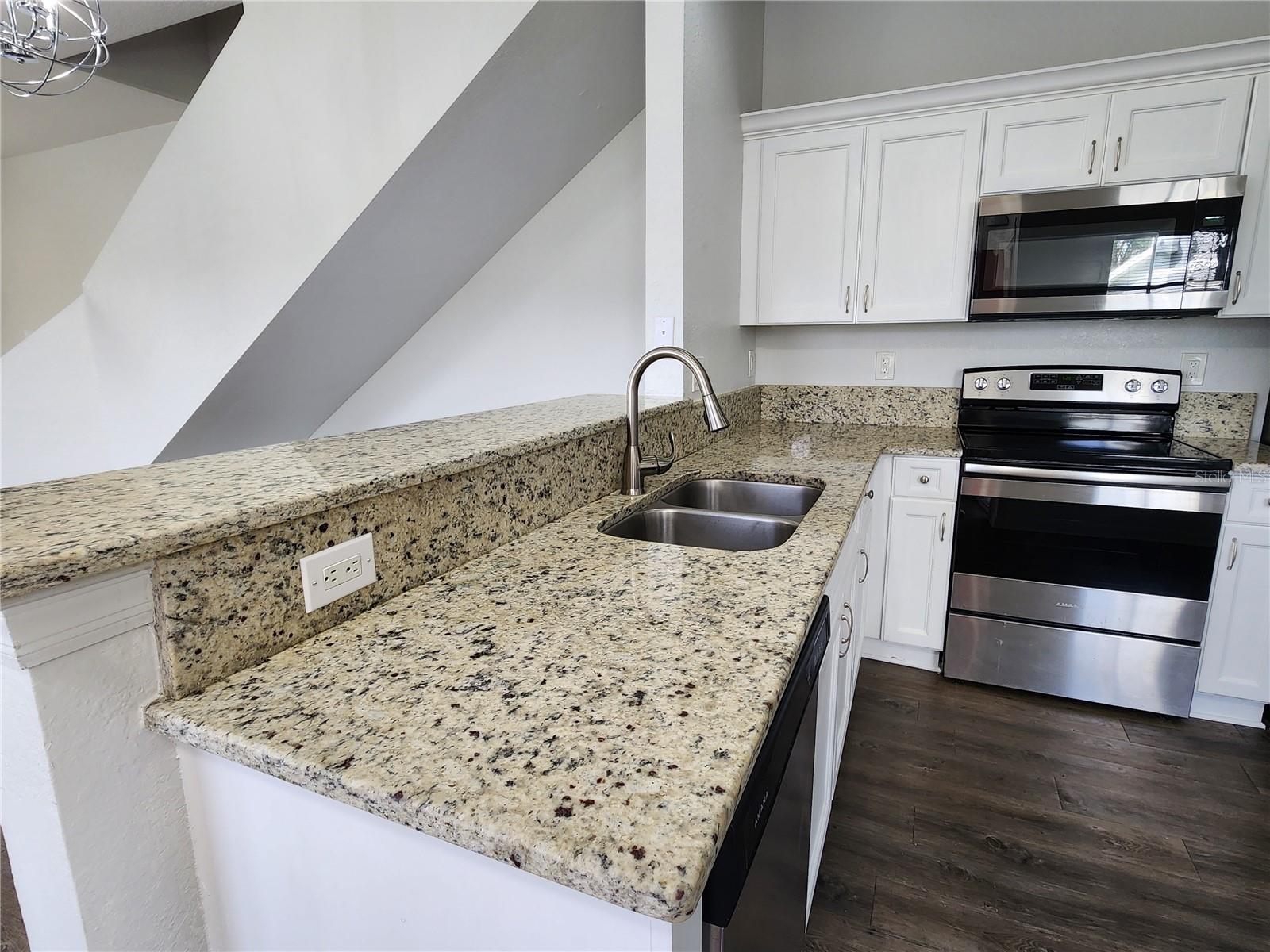 11074 WINTER CREST DR, RIVERVIEW, FL, 33569