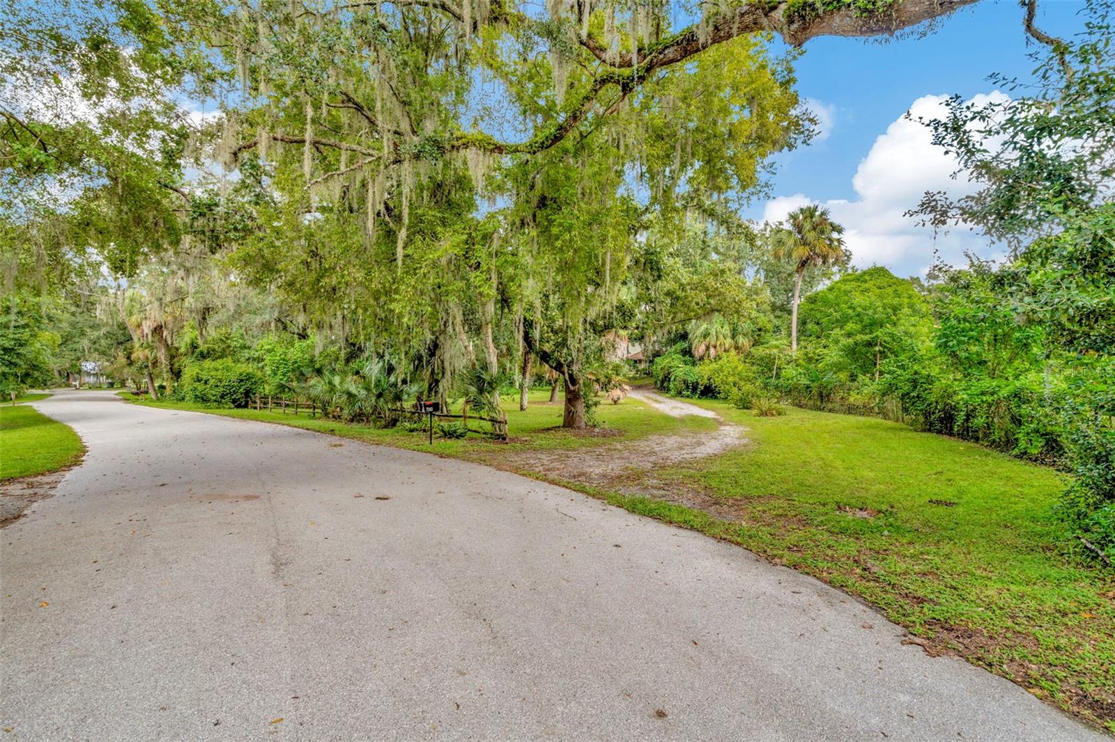 7242 ALAFIA RIDGE LOOP, RIVERVIEW, FL, 33569