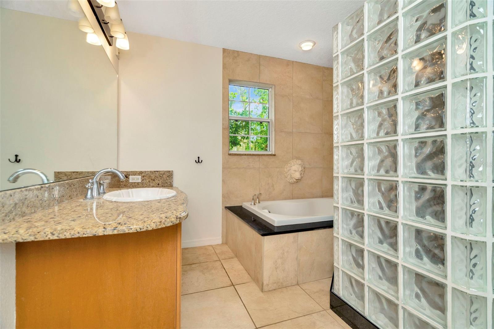 7242 ALAFIA RIDGE LOOP, RIVERVIEW, FL, 33569