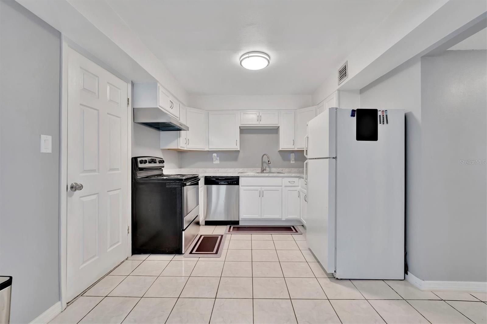 3716 COLBY ST #15, SARASOTA, FL, 34232