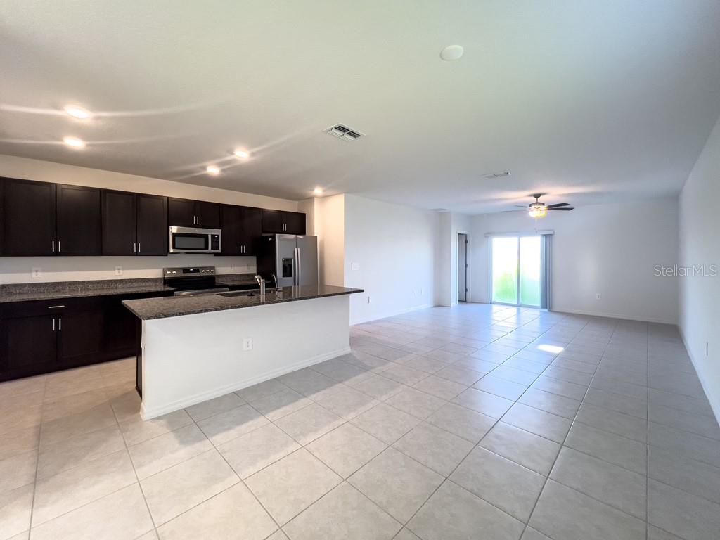 2831 SILVER SCALLOP LOOP, WIMAUMA, FL, 33598