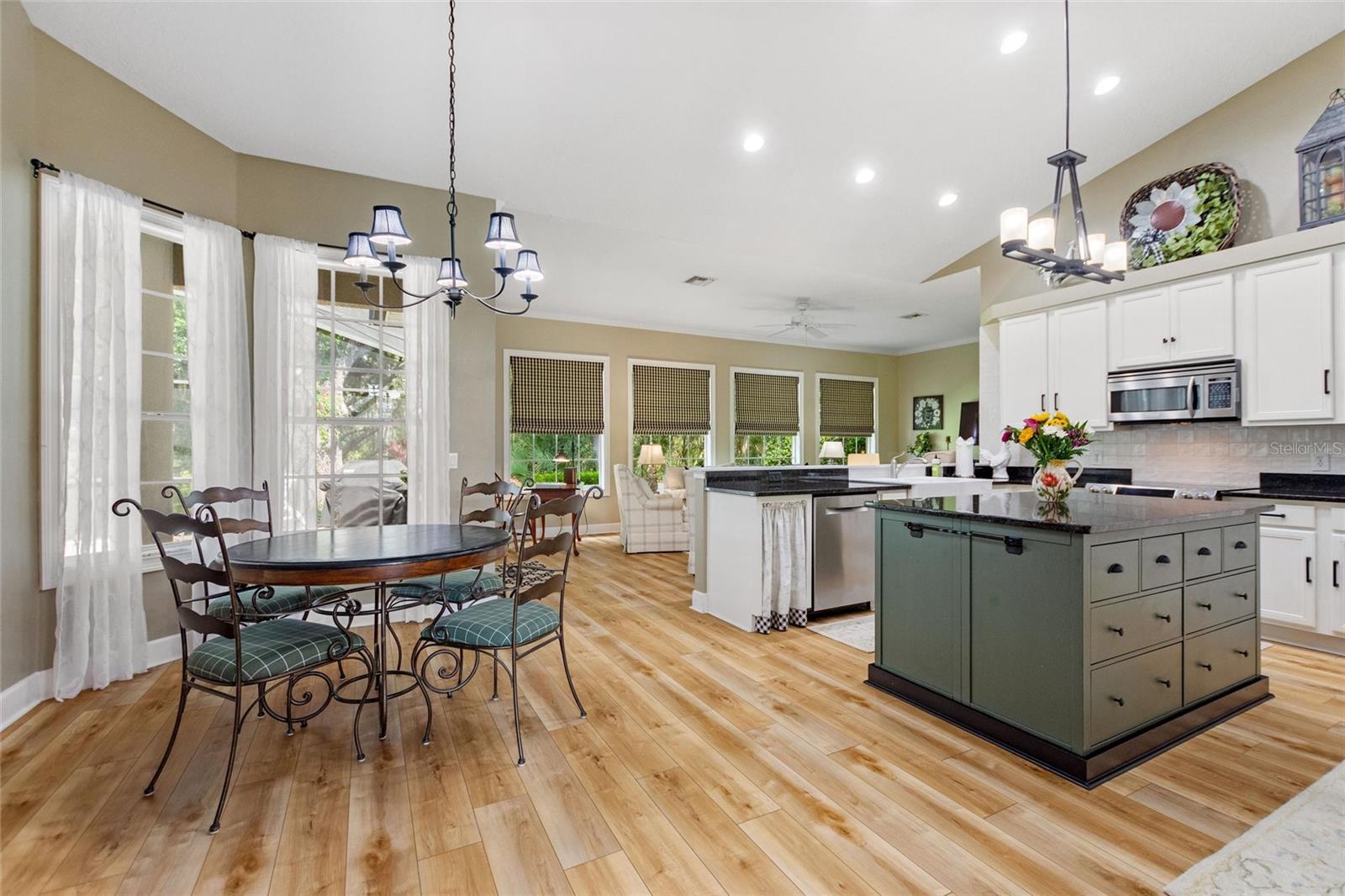 160 GOLF VISTA CIR, DAVENPORT, FL, 33837