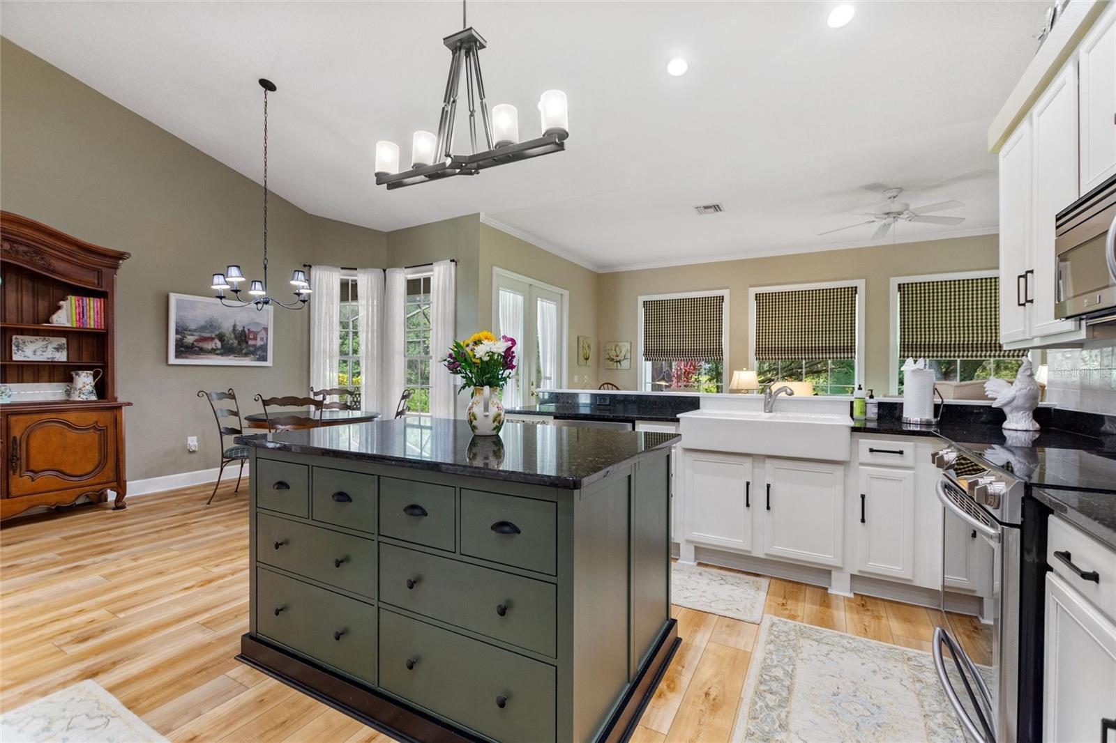 160 GOLF VISTA CIR, DAVENPORT, FL, 33837