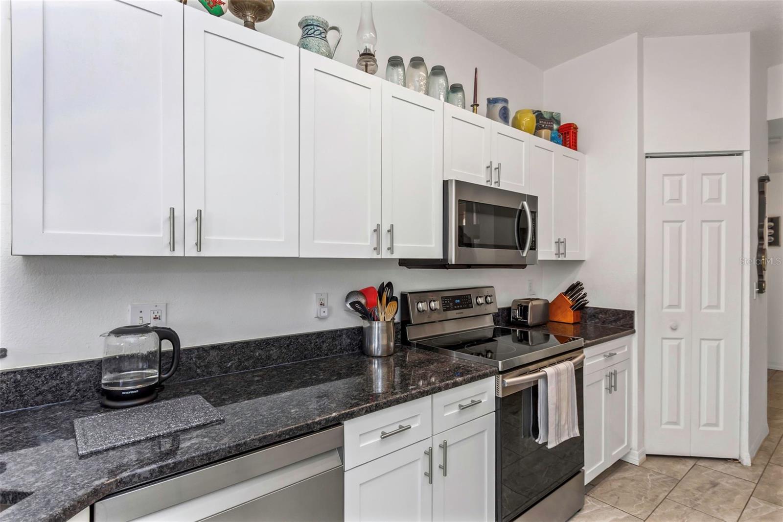394 FOUNTAINVIEW CIR, OLDSMAR, FL, 34677