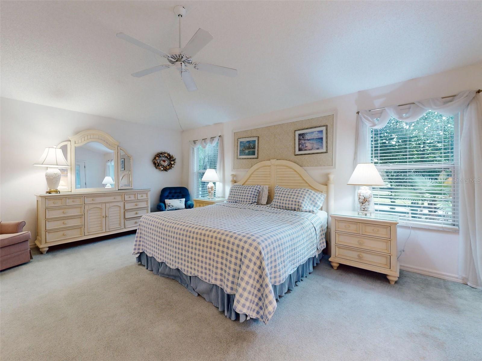 1153 OAK FOREST DR, THE VILLAGES, FL, 32162