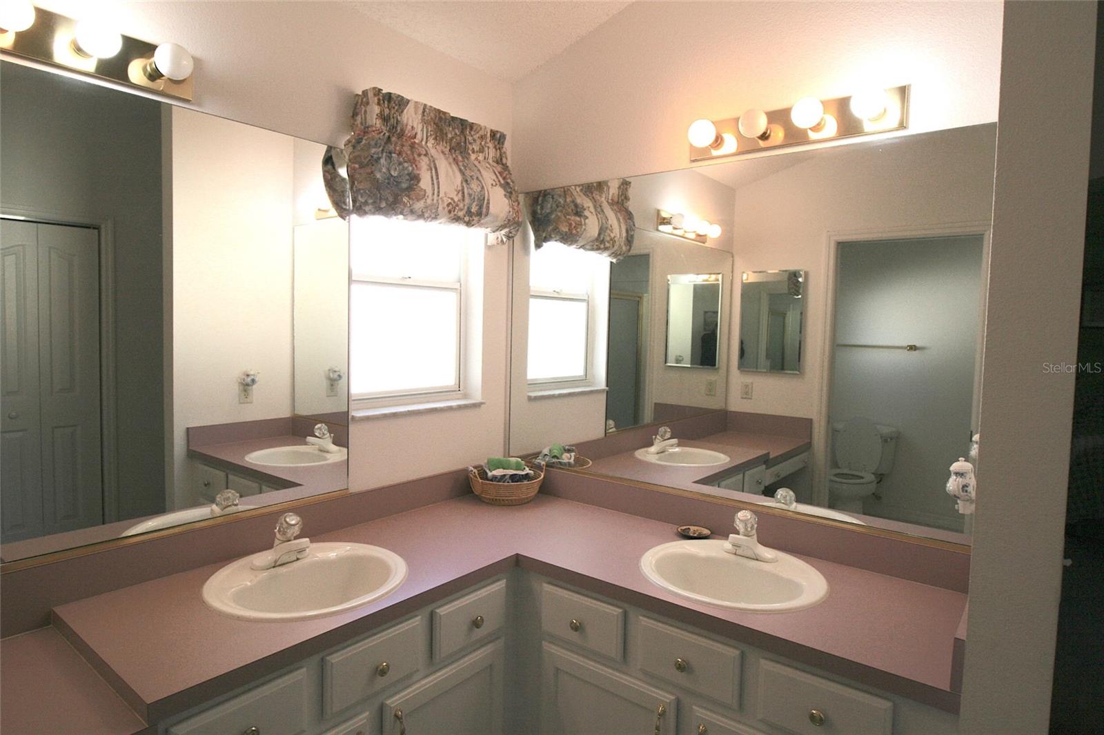 1153 OAK FOREST DR, THE VILLAGES, FL, 32162