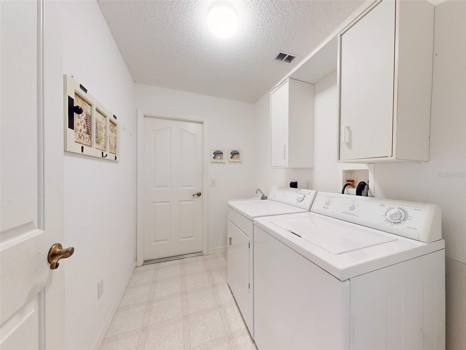 1153 OAK FOREST DR, THE VILLAGES, FL, 32162