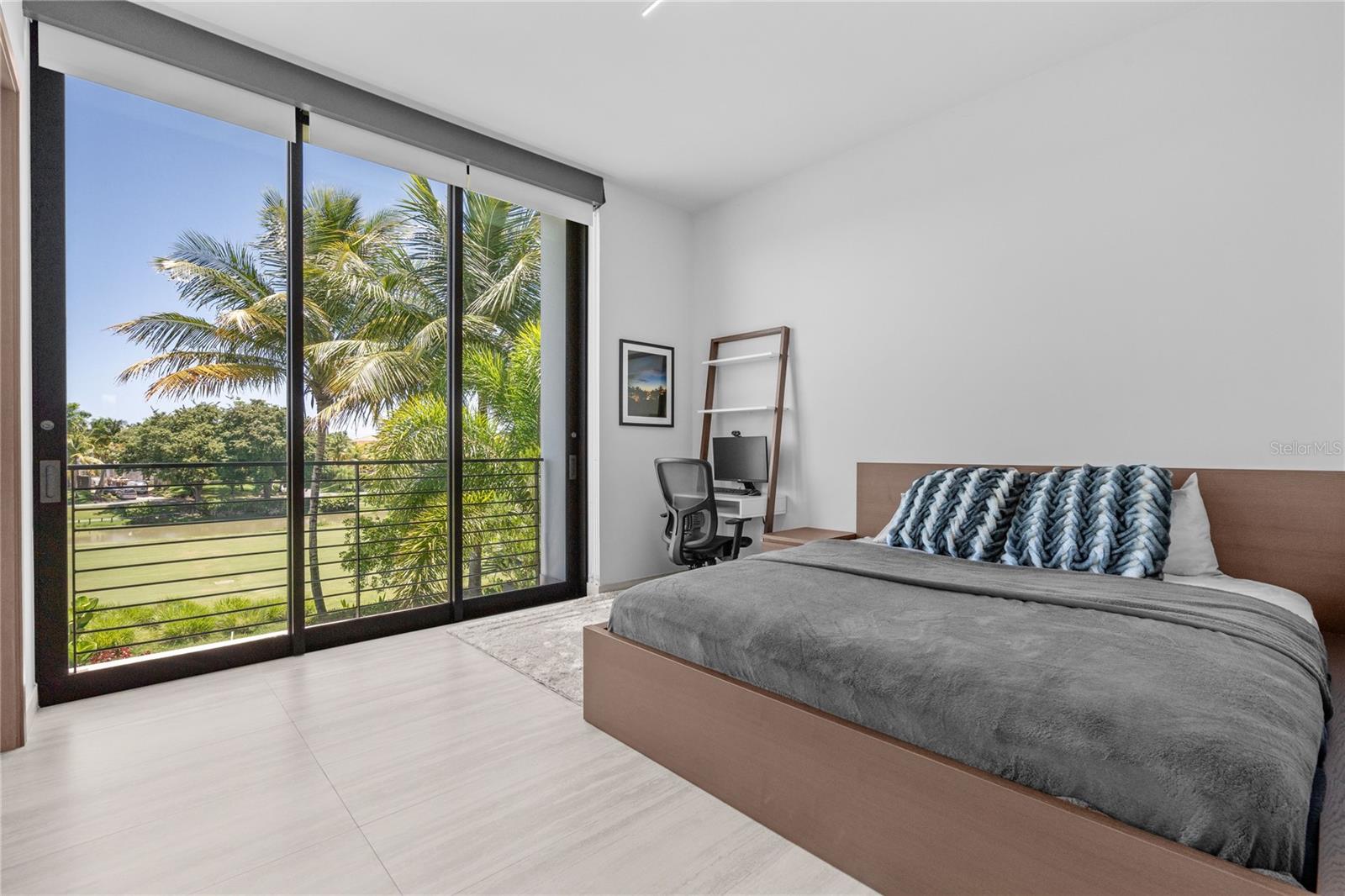 PR9108556 Property Photo