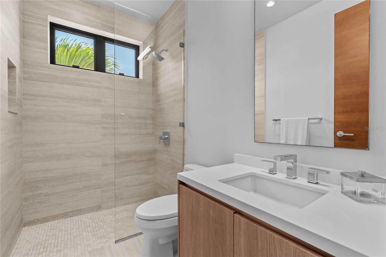 PR9108556 Property Photo