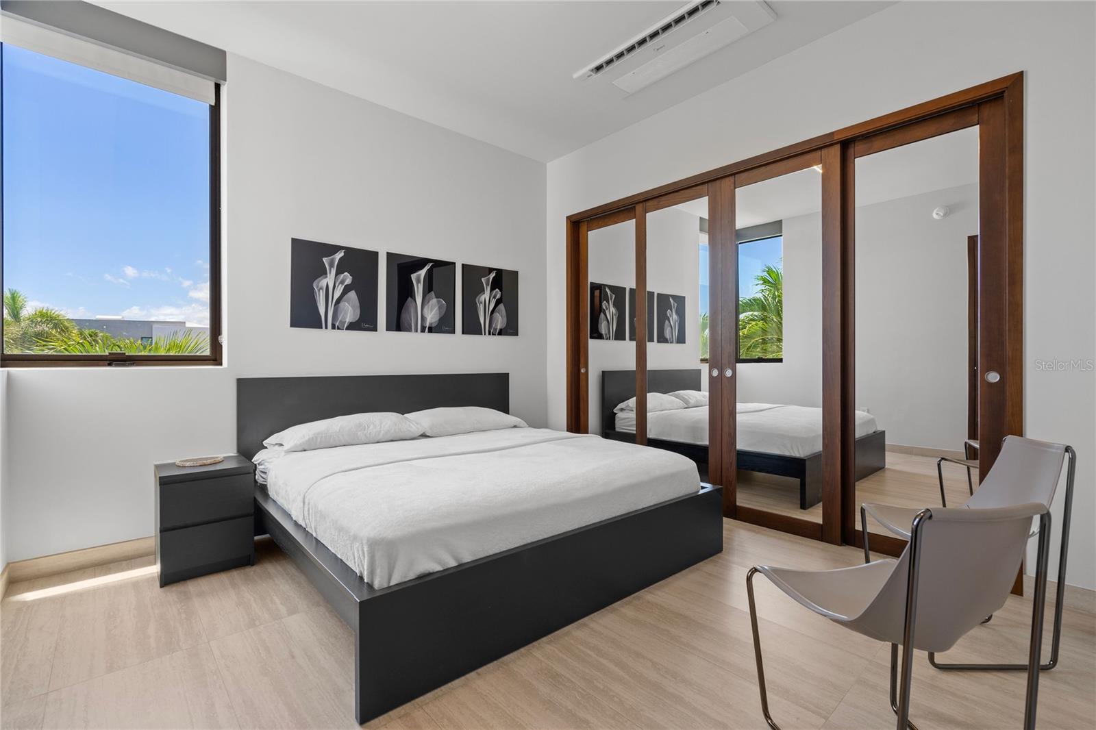 PR9108556 Property Photo