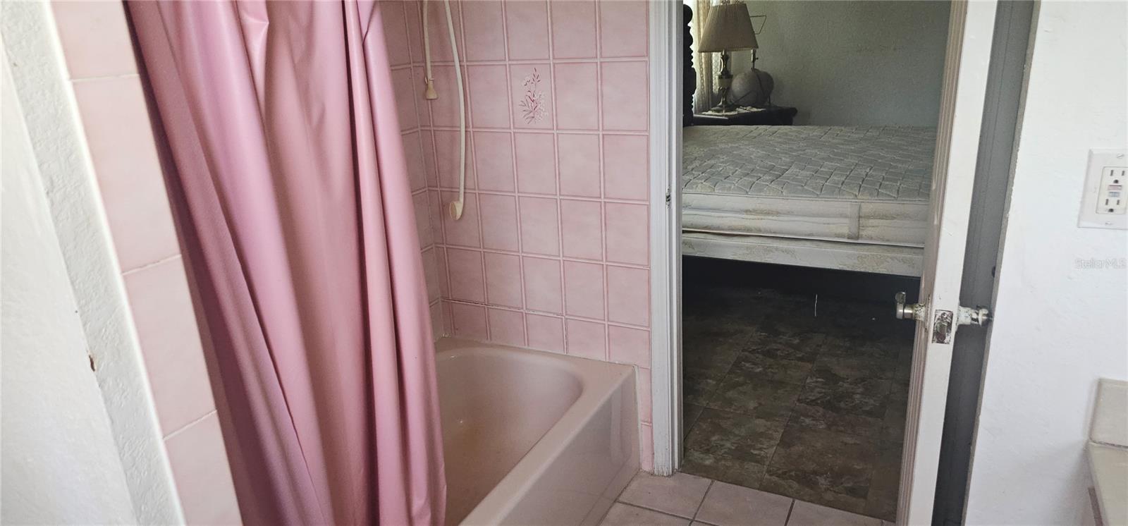 2138 AMSTEAD ST, PUNTA GORDA, FL, 33980
