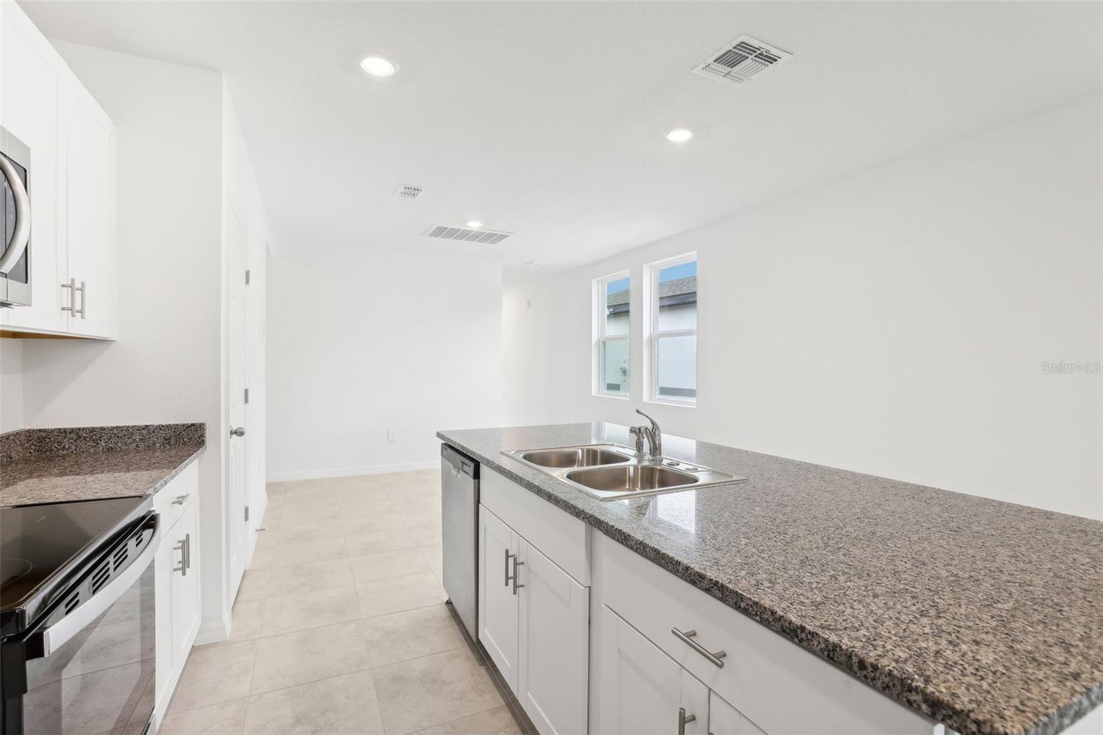 523 KENNEDY DR, LAKE ALFRED, FL, 33850
