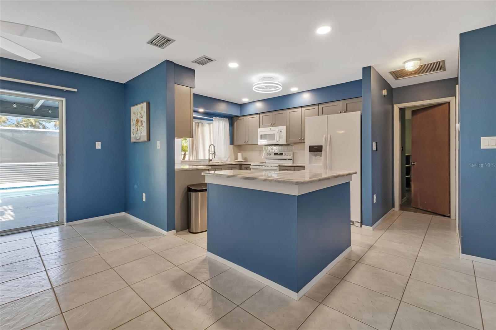 181 FERRIS DR NW, PORT CHARLOTTE, FL, 33952