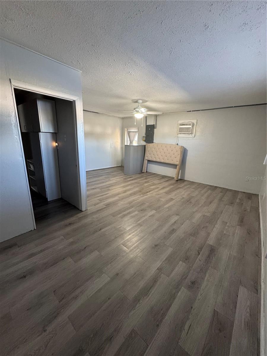 181 FERRIS DR NW, PORT CHARLOTTE, FL, 33952