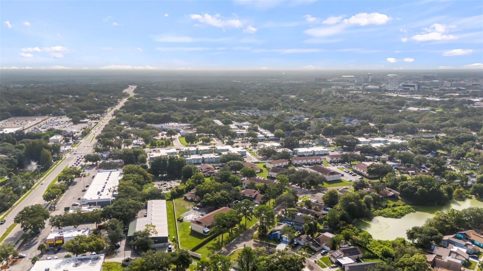 2030 AUTUMN CHACE CT, TAMPA, FL, 33613