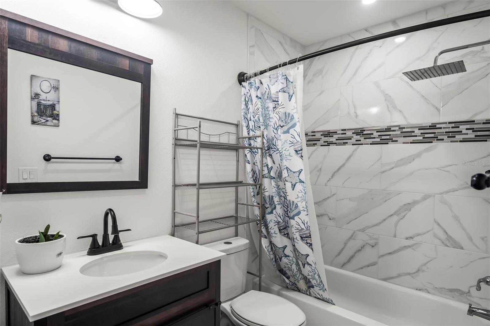 2030 AUTUMN CHACE CT, TAMPA, FL, 33613