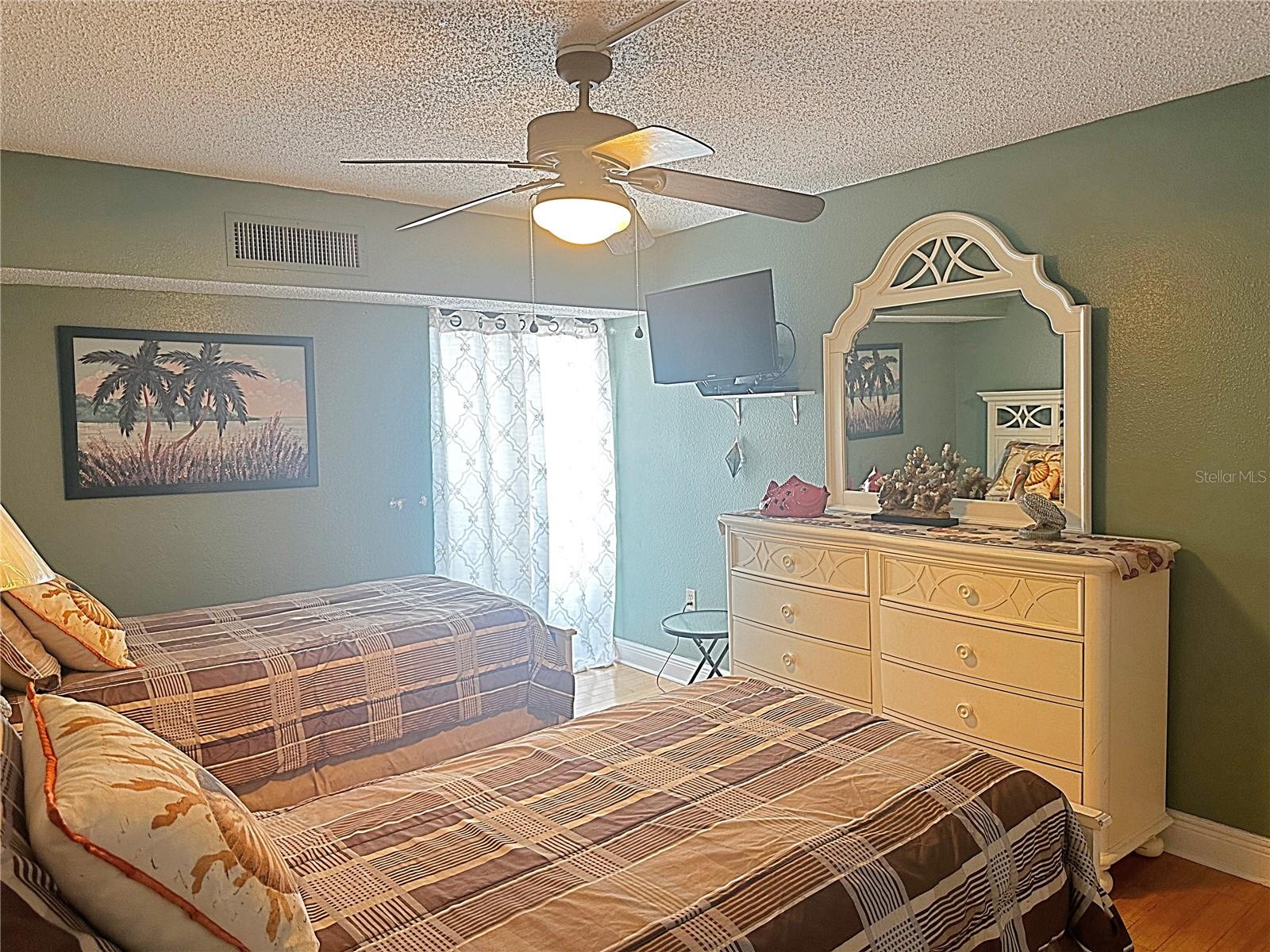 800 S GULFVIEW BLVD #201, CLEARWATER BEACH, FL, 33767