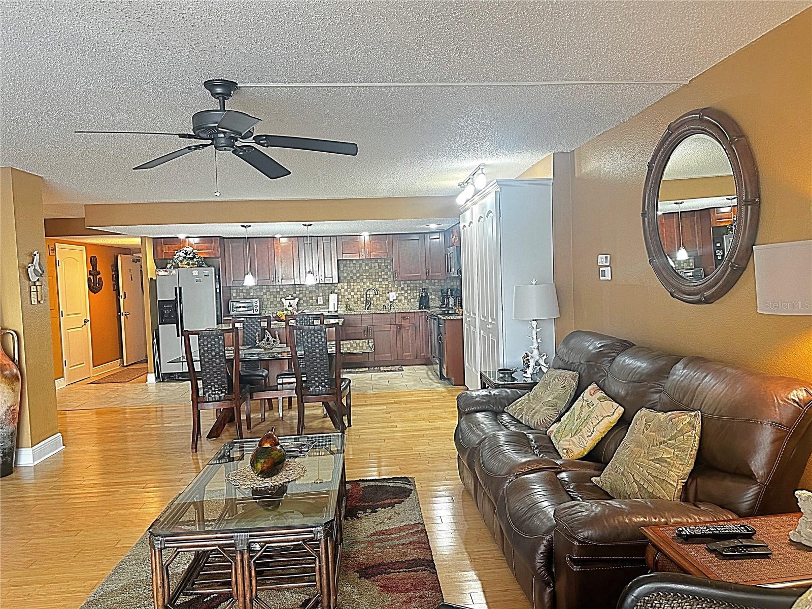 800 S GULFVIEW BLVD #201, CLEARWATER BEACH, FL, 33767