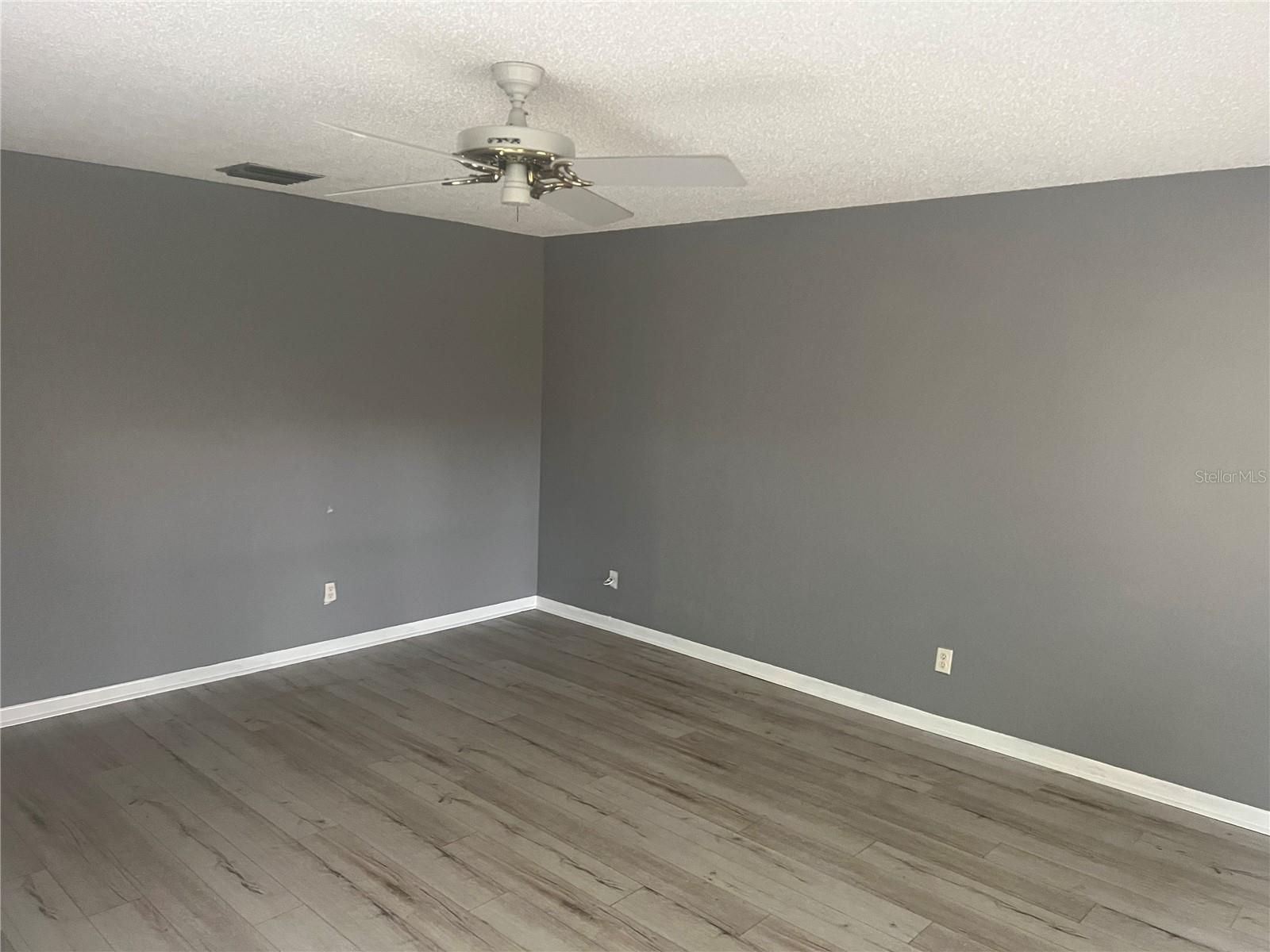 T3553243 Property Photo