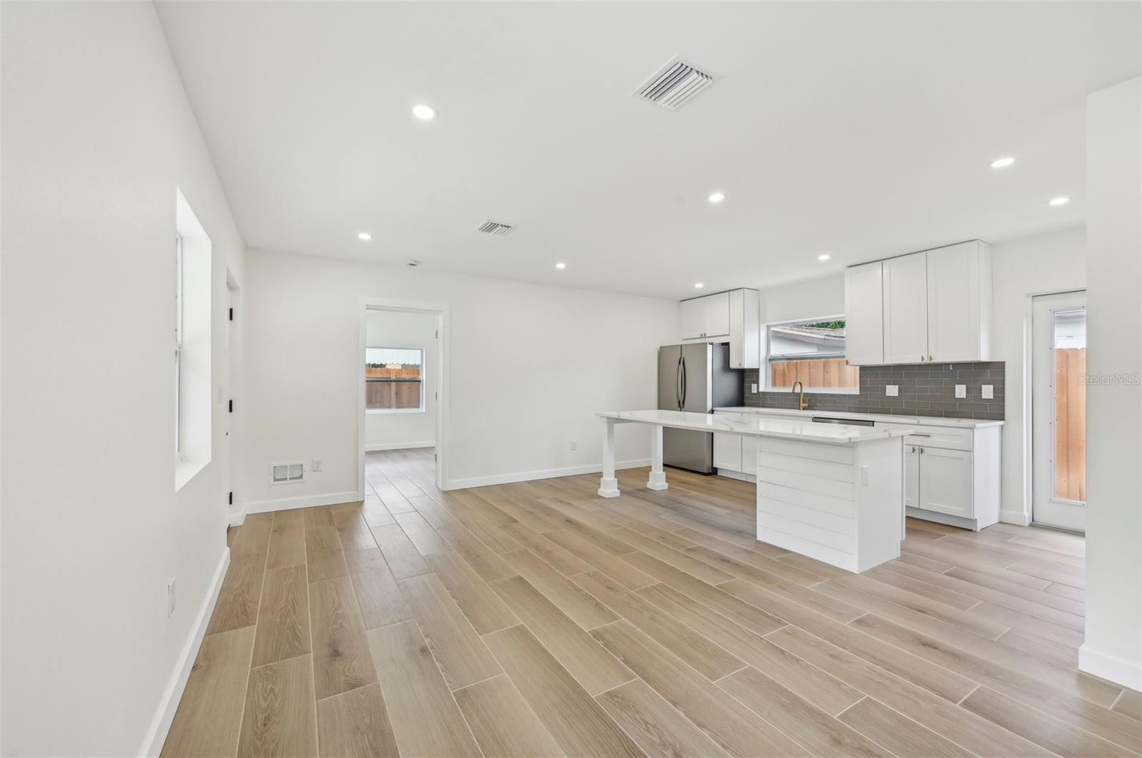 515 N OSPREY AVE, SARASOTA, FL, 34236