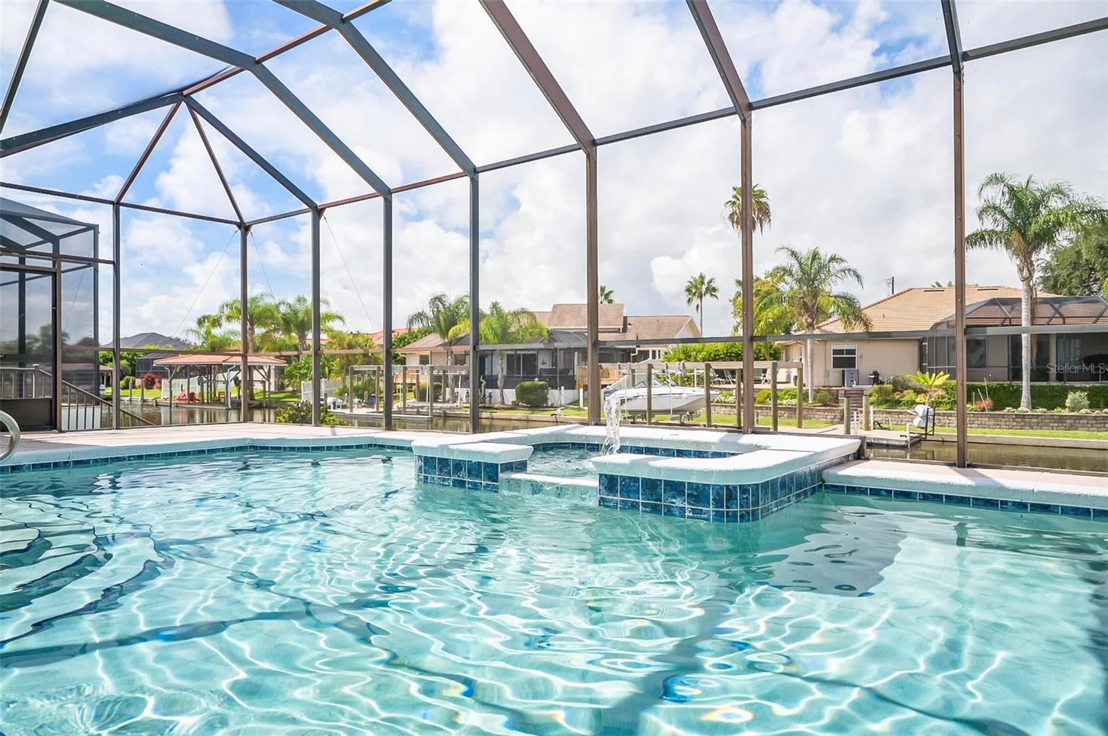 8 CLEVELAND CT, PALM COAST, FL, 32137