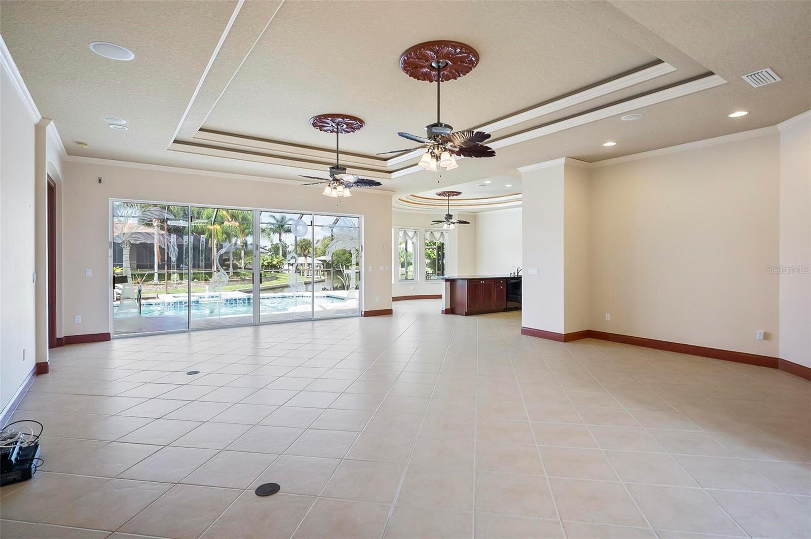 8 CLEVELAND CT, PALM COAST, FL, 32137