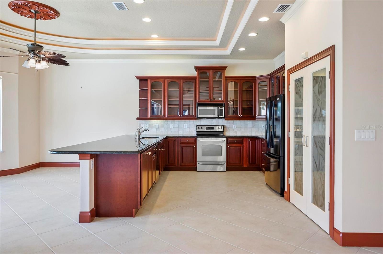 8 CLEVELAND CT, PALM COAST, FL, 32137