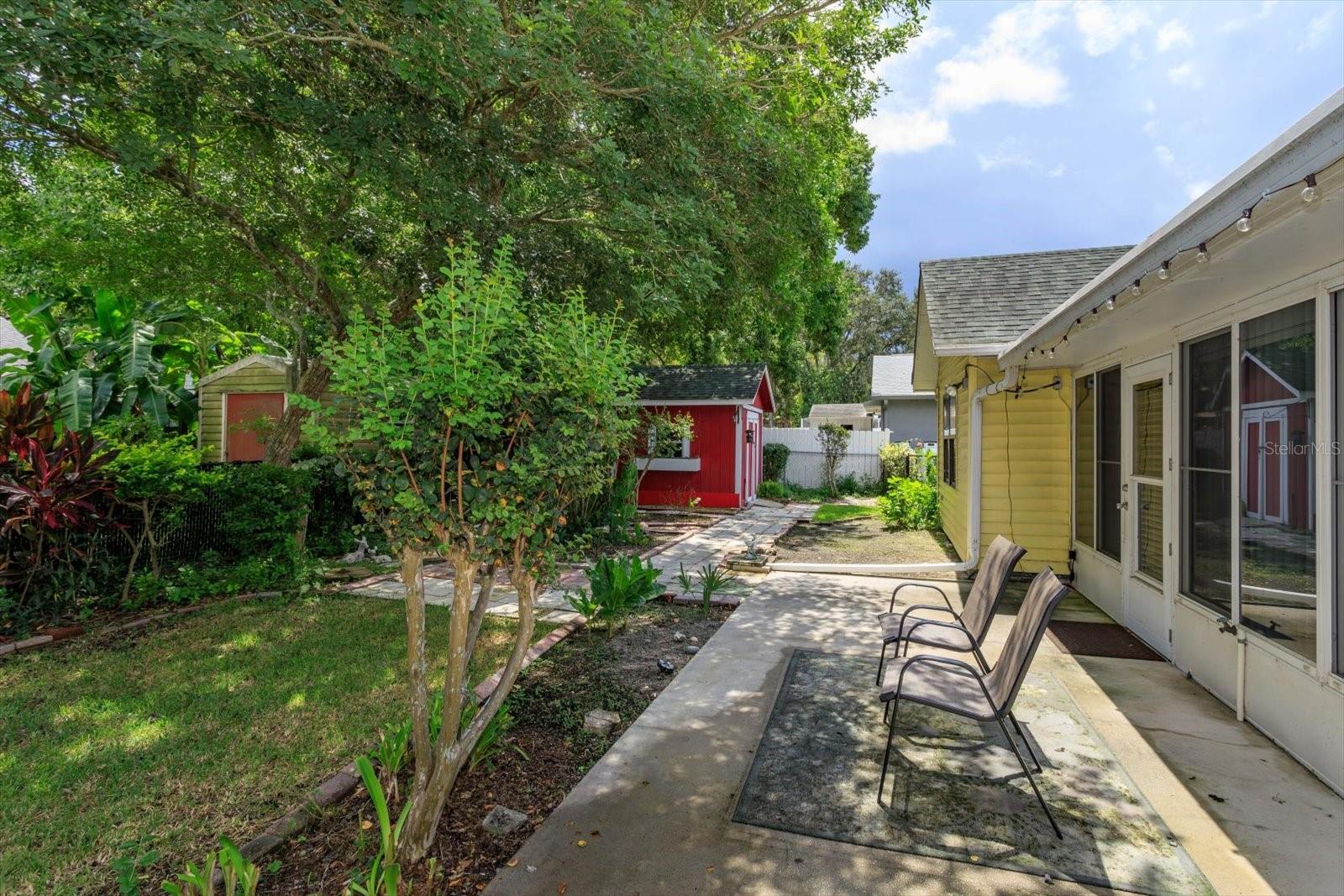 331 DOUGLAS DR, EUSTIS, FL, 32726