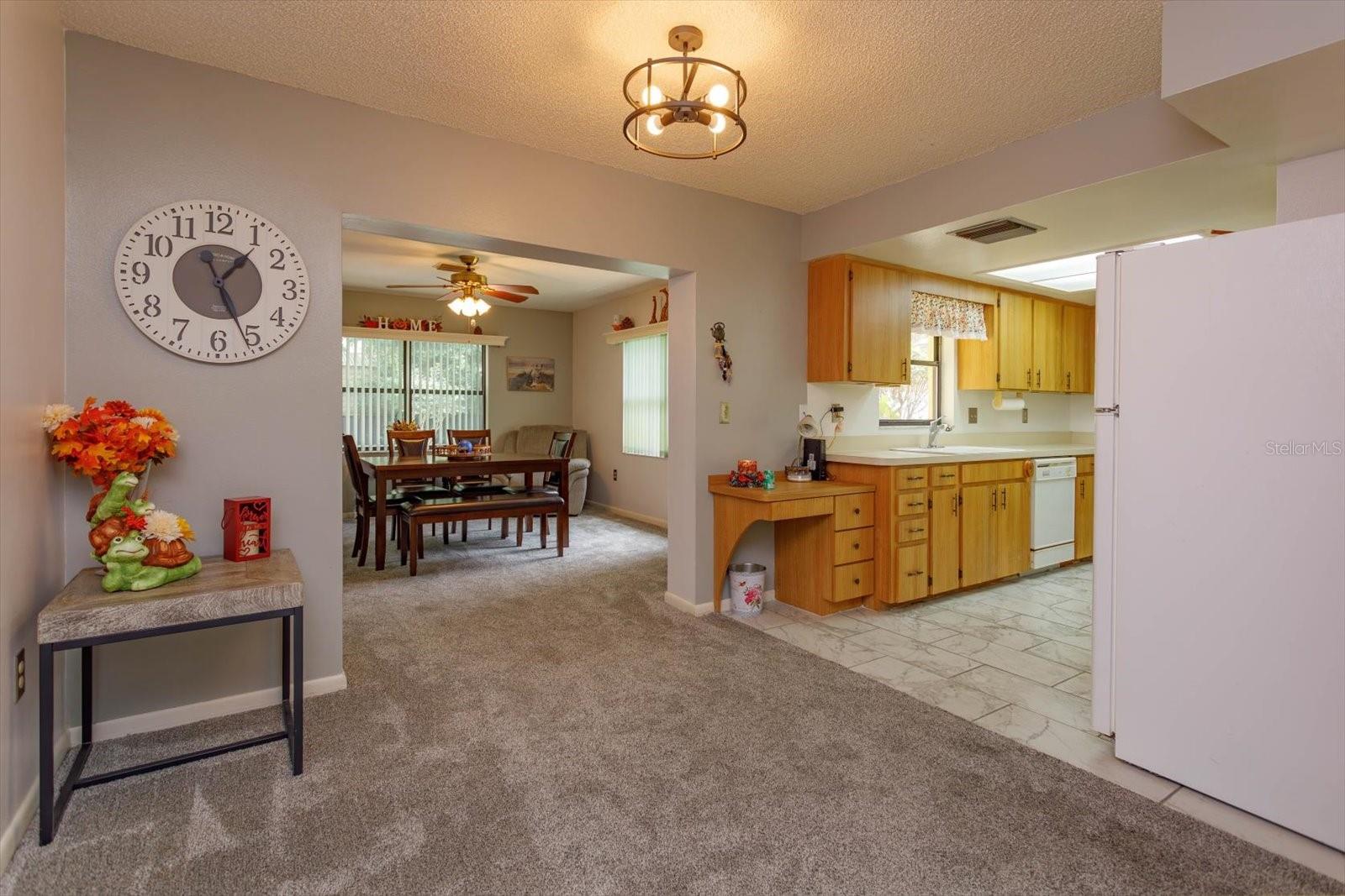 331 DOUGLAS DR, EUSTIS, FL, 32726