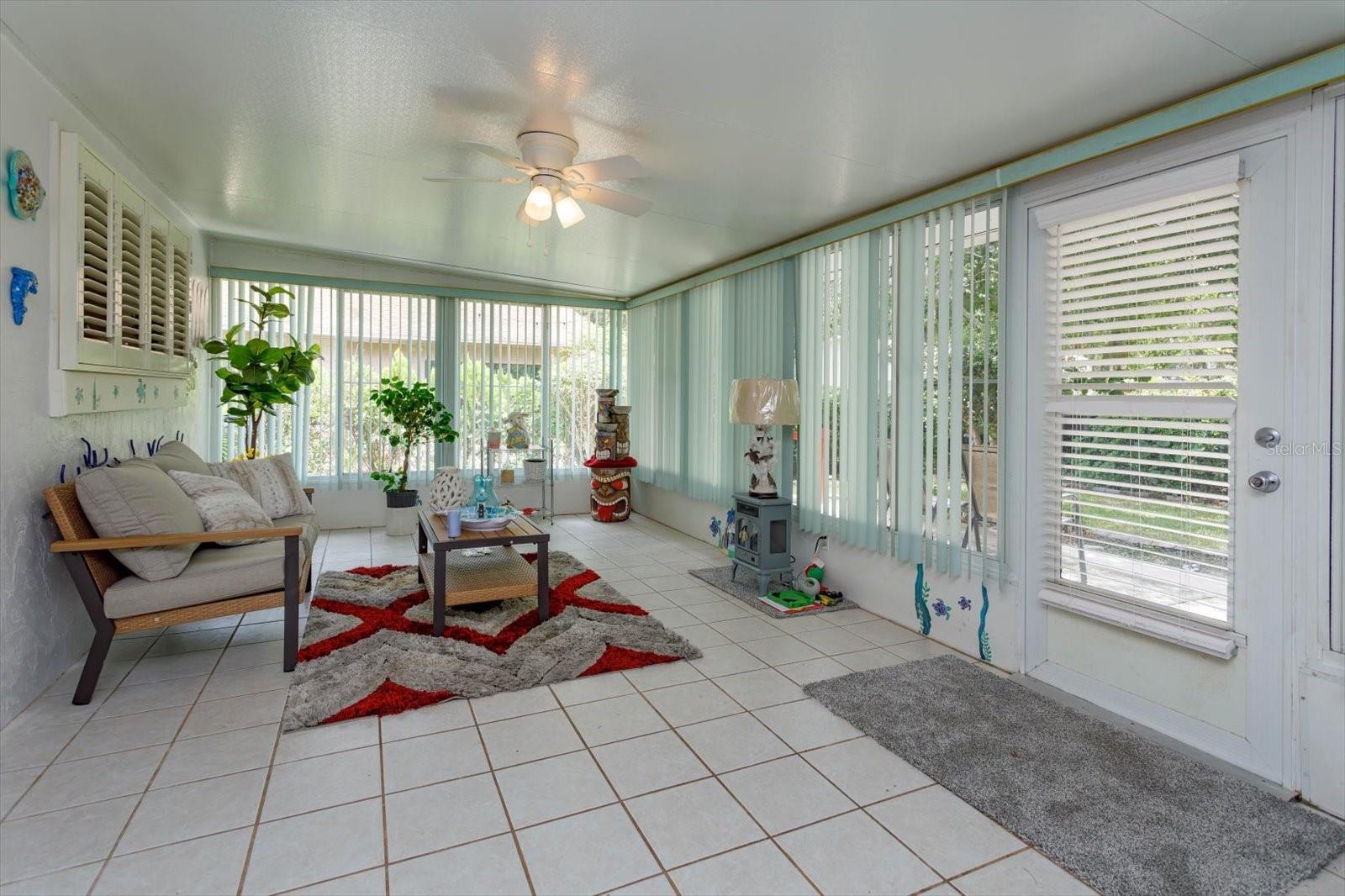 331 DOUGLAS DR, EUSTIS, FL, 32726