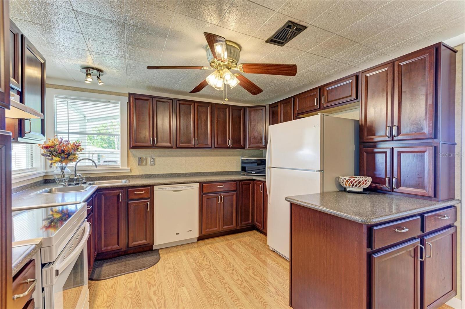 262 SUN AIR CIR, OSPREY, FL, 34229