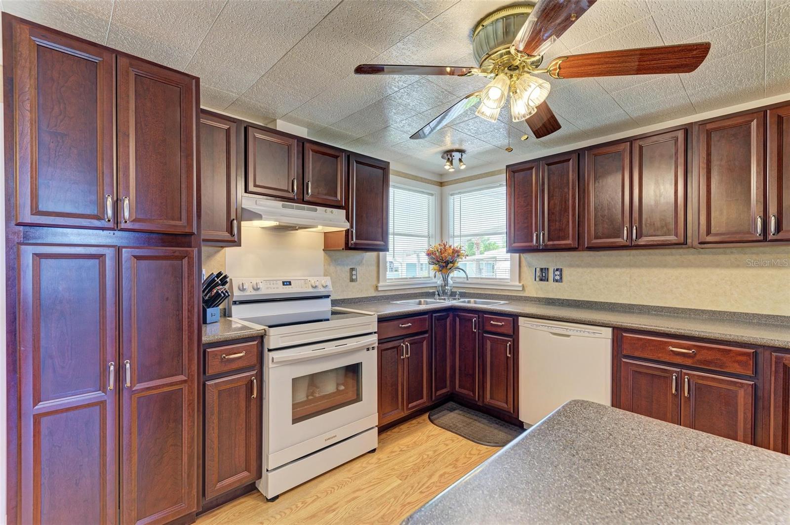 262 SUN AIR CIR, OSPREY, FL, 34229