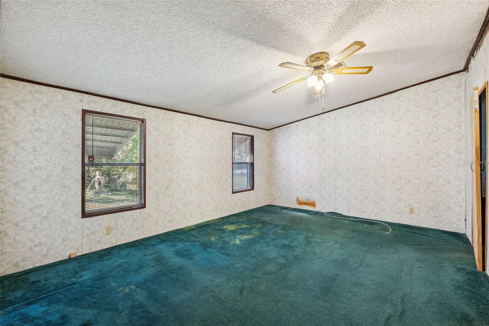 10031 E FOWLER AVE, THONOTOSASSA, FL, 33592