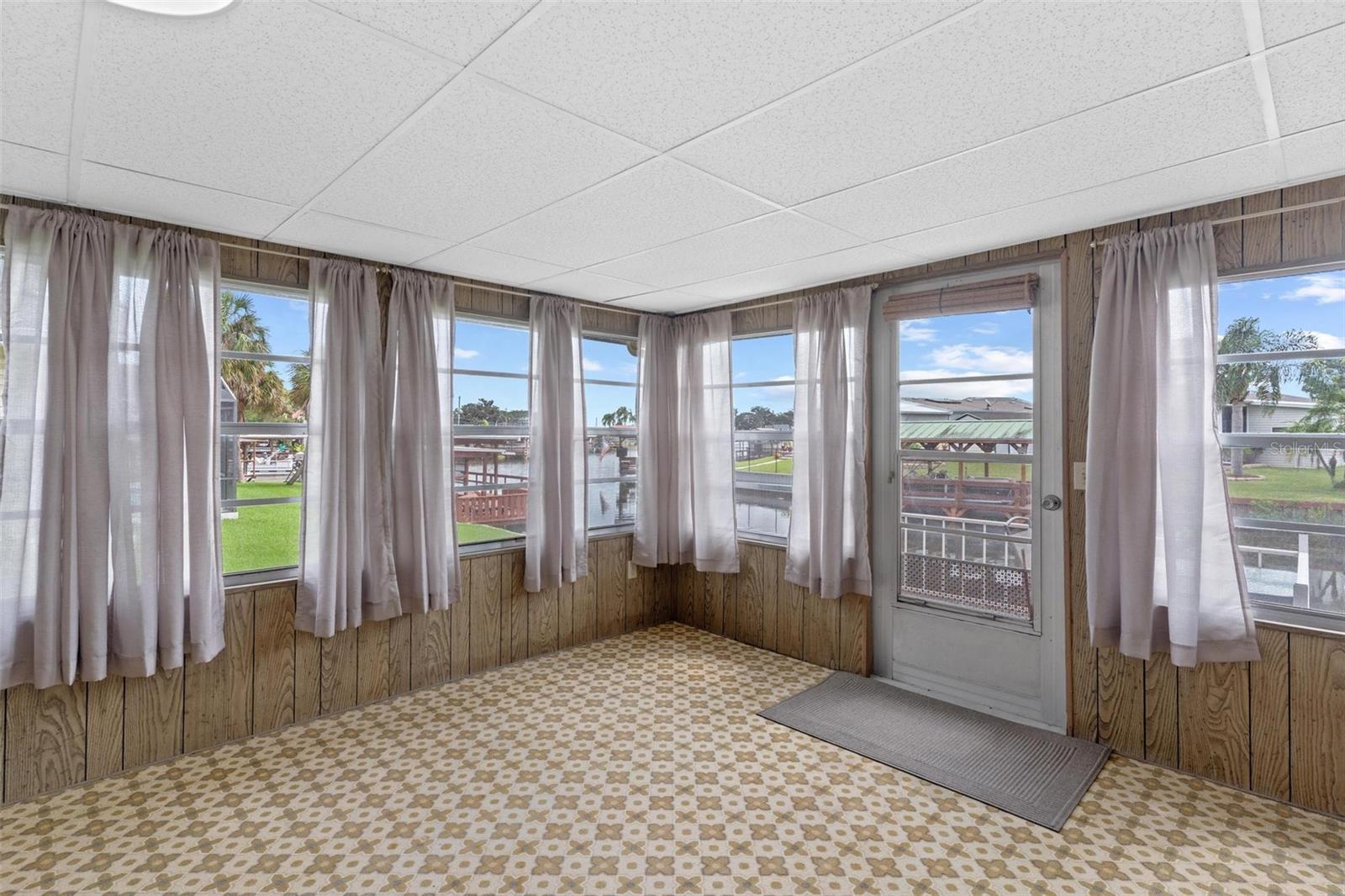 12706 LAKE DORA CIR, TAVARES, FL, 32778
