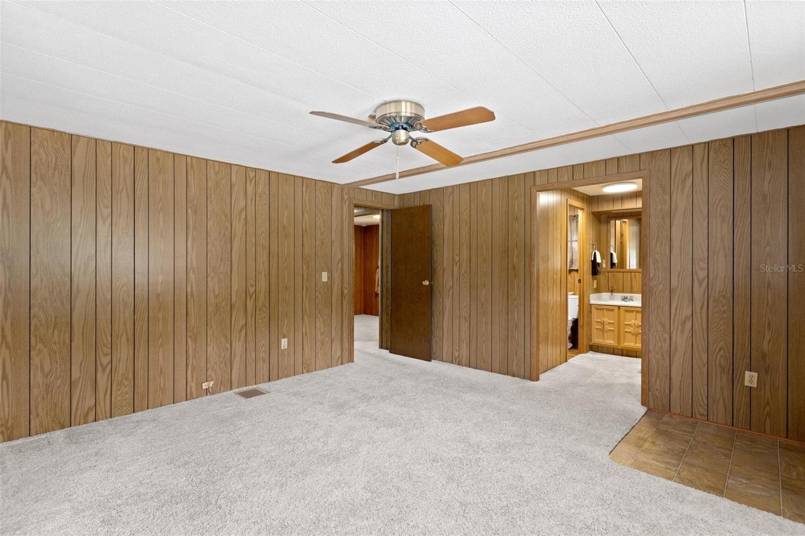 12706 LAKE DORA CIR, TAVARES, FL, 32778