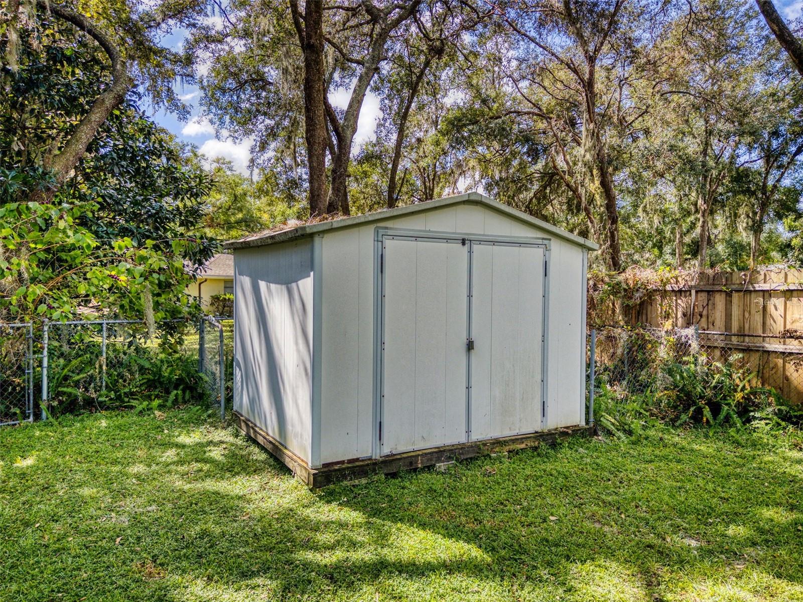 1311 MANDARIN LN, FRUITLAND PARK, FL, 34731